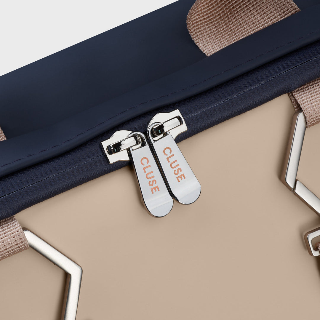 Réversible Backpack, Dark Blue Caramel, Silver Colour CX03502 - Backpack Zipper detail