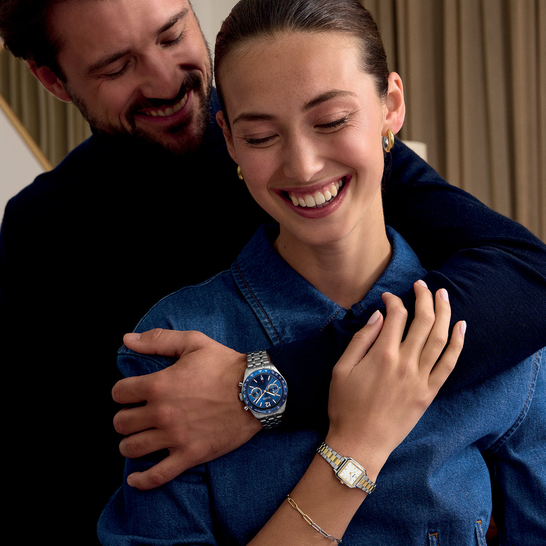 CLUSE Aravis Dual Timer Steel, Blue, Silver Colour CW25601 - Watch on model