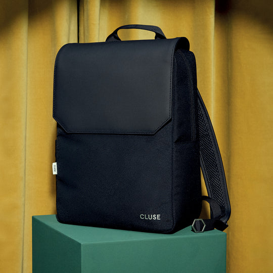 CLUSE Nuitée Backpack, Black, Silver Colour CX03616 - Backpack