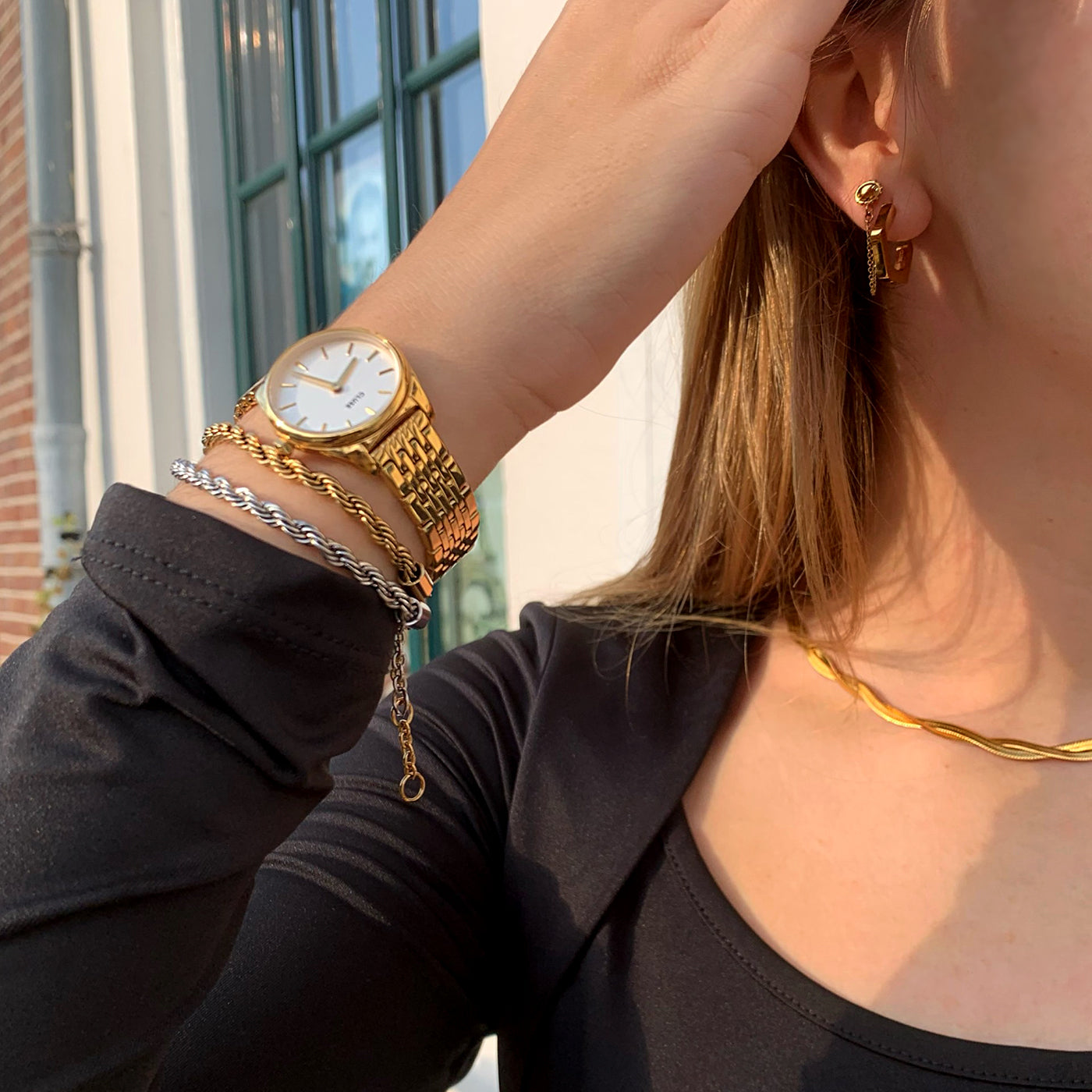 CLUSE Essentielle Earrings CE13323 Gold Colour - Official CLUSE Store