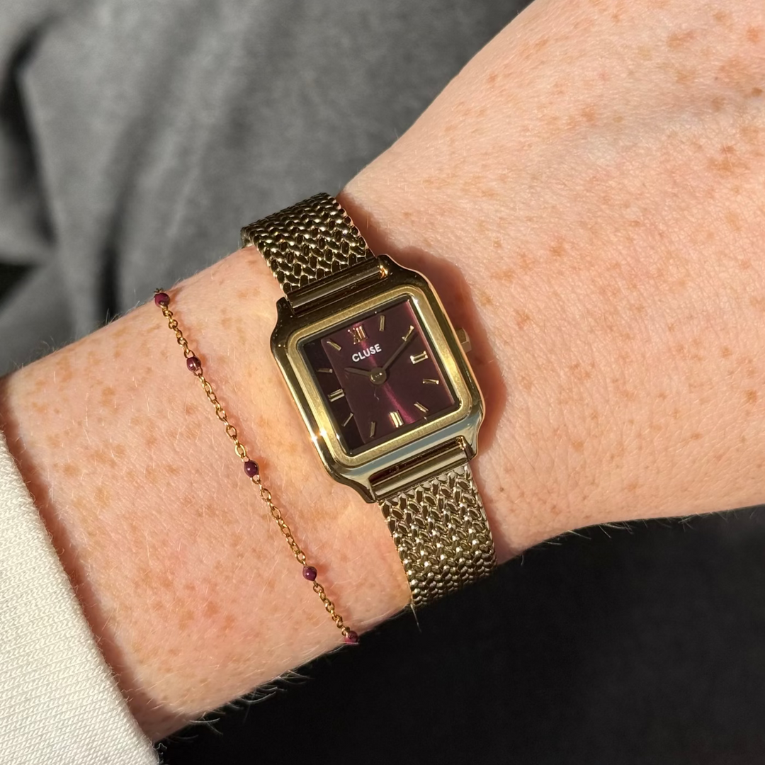 CLUSE Essentielle Burgundy Epoxy Bracelet, Gold Colour CB13387 - Bracelet on model