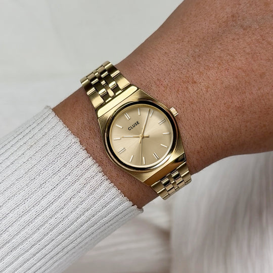 CLUSE Retro 70s Mini Watch Steel, Full Gold Colour CW16302 - Watch on wrist