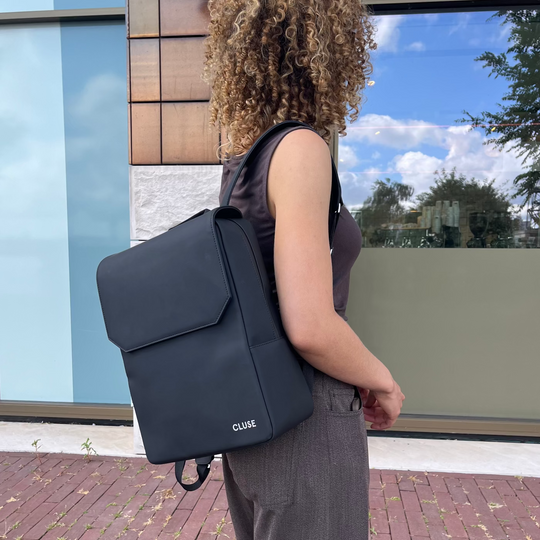 CLUSE Nuitée Backpack Black CX03602 - Backpack influencer image