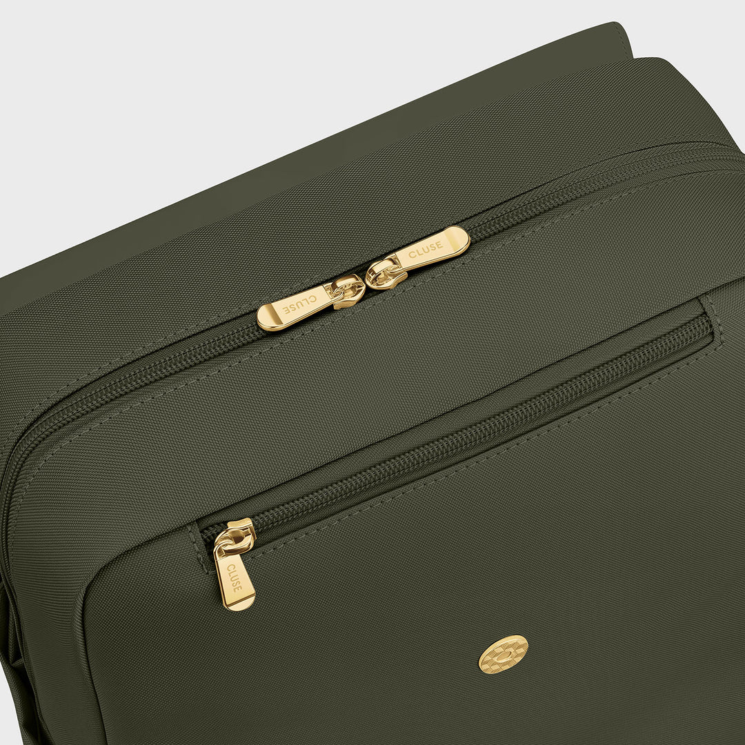 CLUSE Nuitée Backpack, Dark Green, Gold Colour CX03611 - Backpack zipper detail
