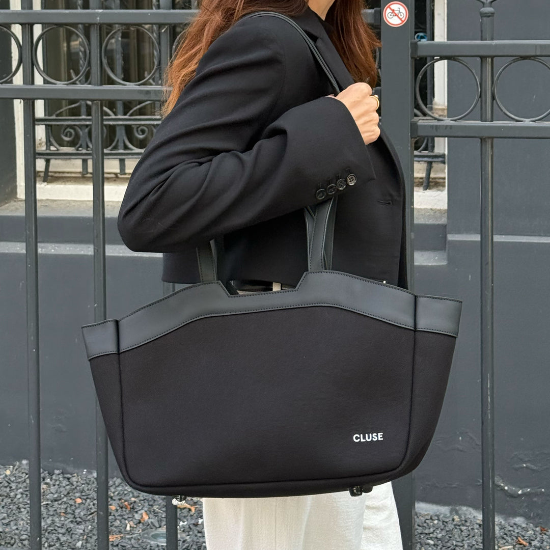 CLUSE Tote Bag Petite, Full Black Colour CX15803 - Tote Bag Petite worn