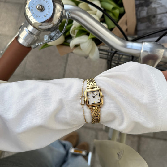 CLUSE Élevé Oval Zirconia Bracelet, Gold Colour CB13382 - Bracelet on influencer