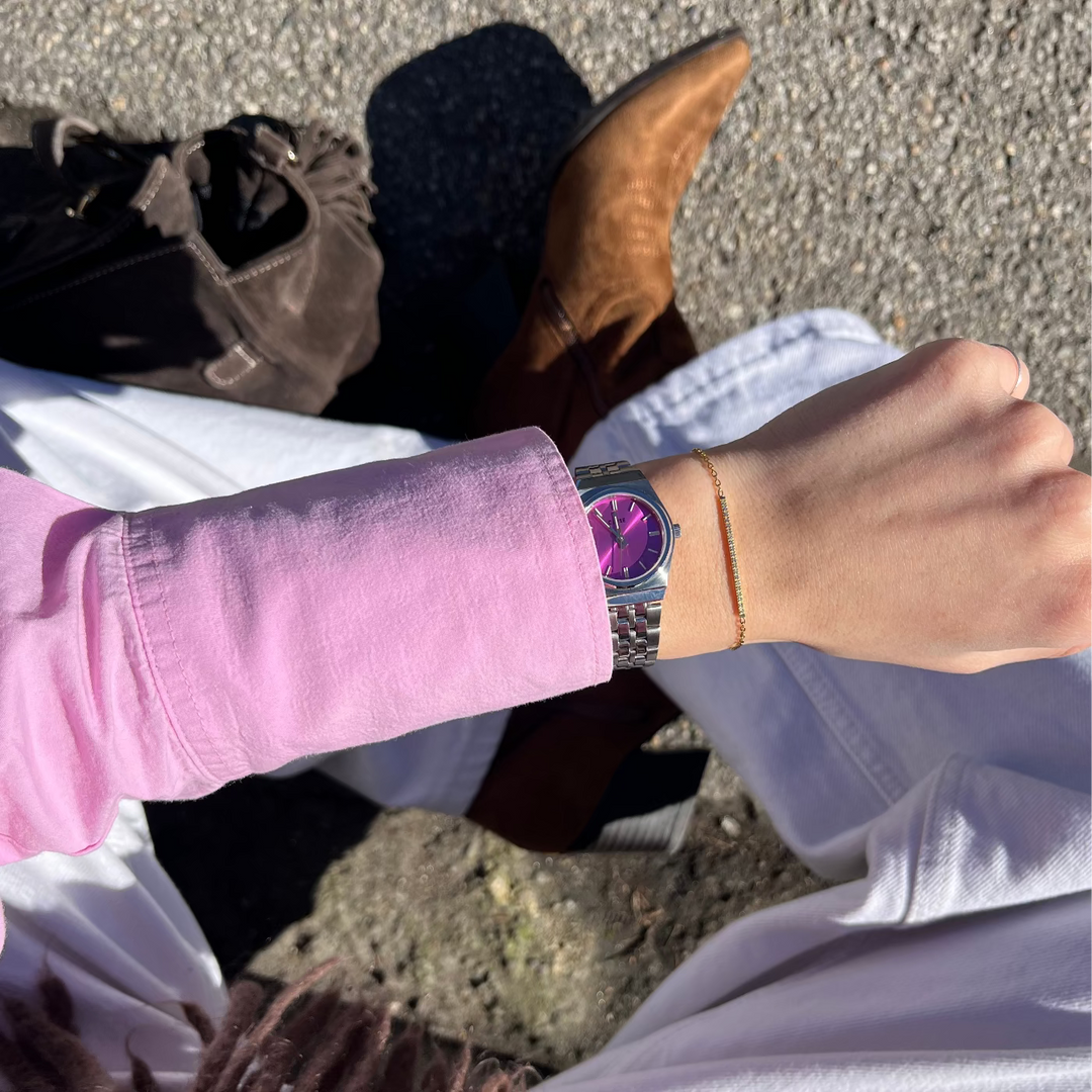 CLUSE Retro 70s Mini Watch Steel, Fuchsia, Silver Colour CW16303 - Watch on influencer