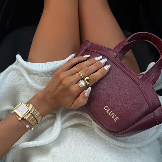 CLUSE Tote Bag Micro, Dark Cherry Colour CX16002 - Tote bag on influencer