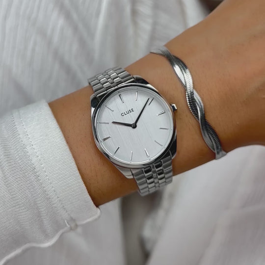 Féroce Petite Watch Steel, Silver Linen, Silver Colour CW11219 - moving wristshot.