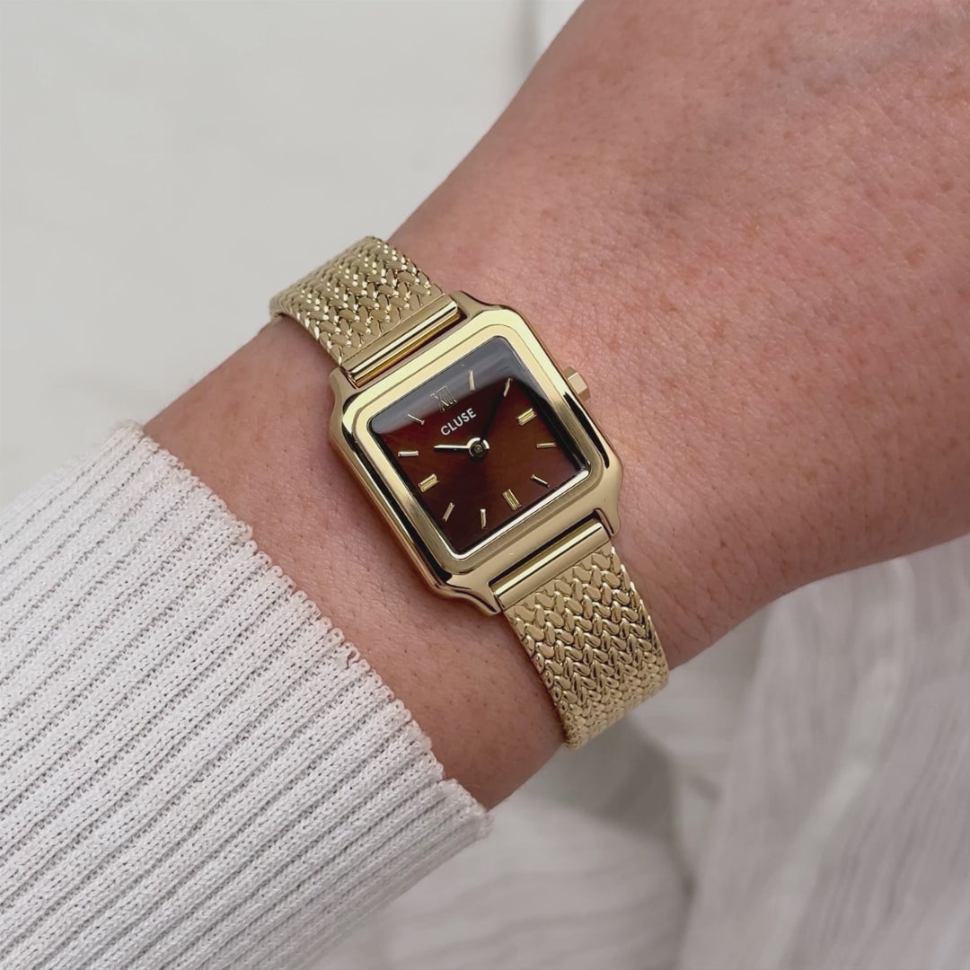 CLUSE Gracieuse Mini Watch Mesh, Brown, Gold Colour CW15511 - Moving wrist shot