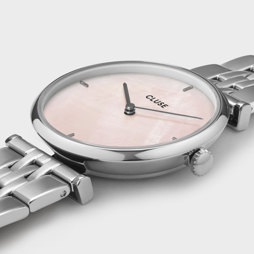 CLUSE Triomphe 5-Link, Silver, Salmon Pink Pearl CW0101208013 - Watch case detail