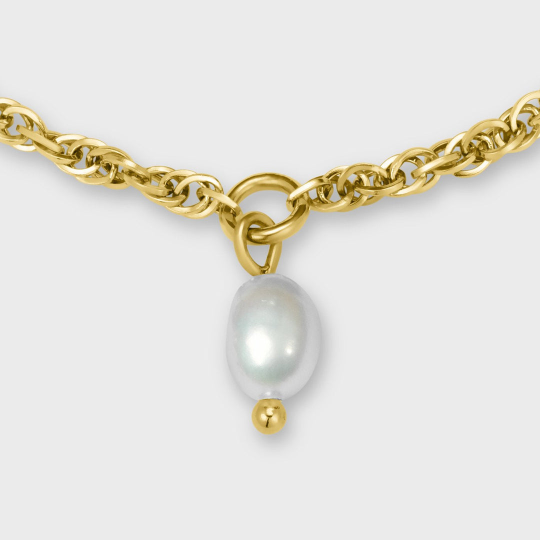 CLUSE Essentielle Twisted Chain with Pearl Bracelet Gold Colour CB13331 - bracelet details