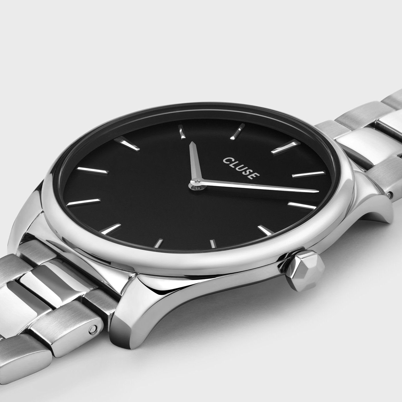 Montre cluse discount argent et noir