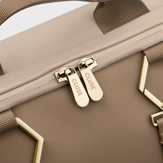 CLUSE Le Réversible Beige/Dark Brown CX03509 - Backpack zipper detail