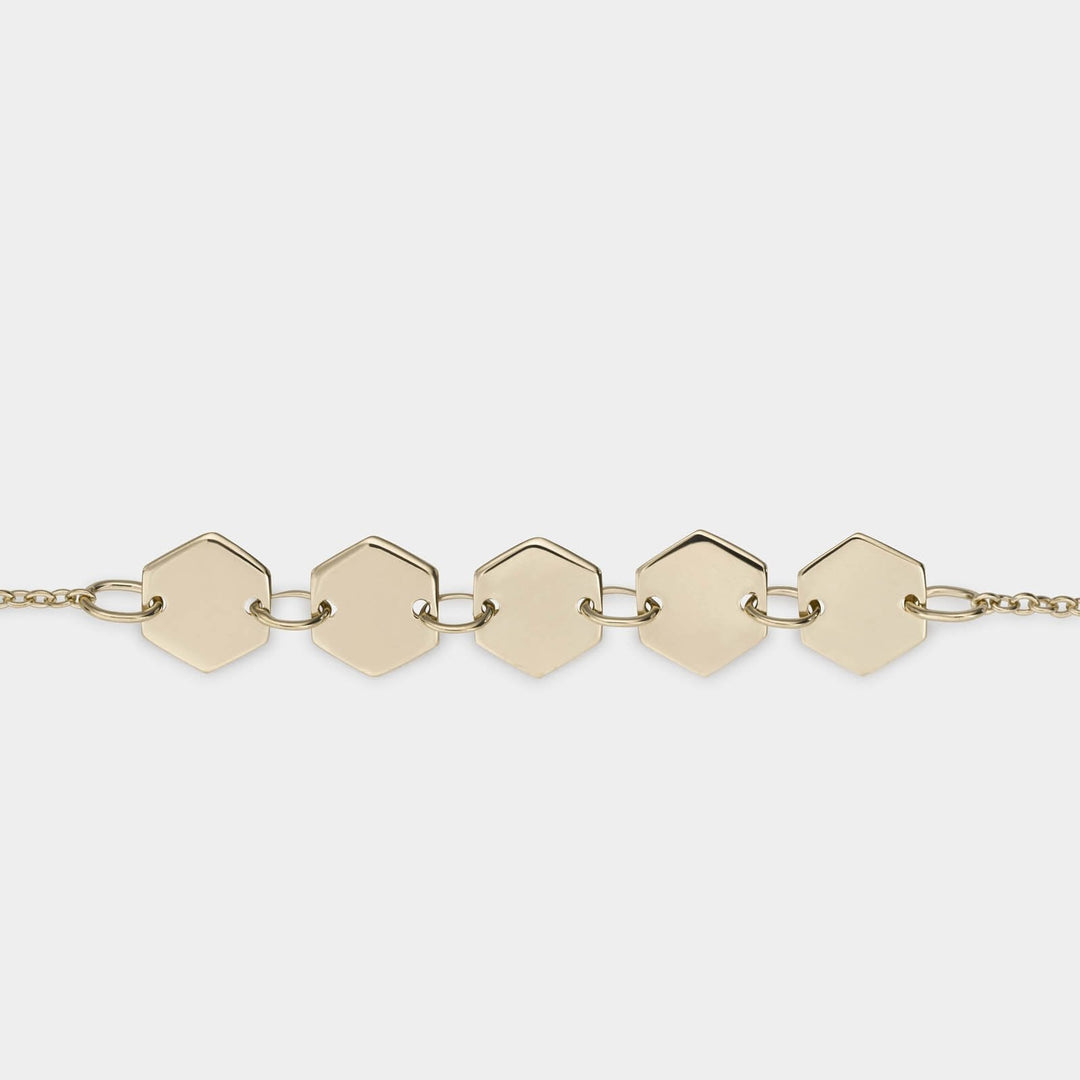 CLUSE Essentielle Gold Hexagons Chain Bracelet CLJ11007 - bracelet front detail
