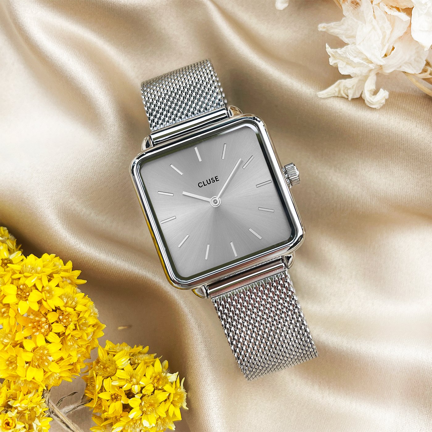 Silver mesh outlet watch