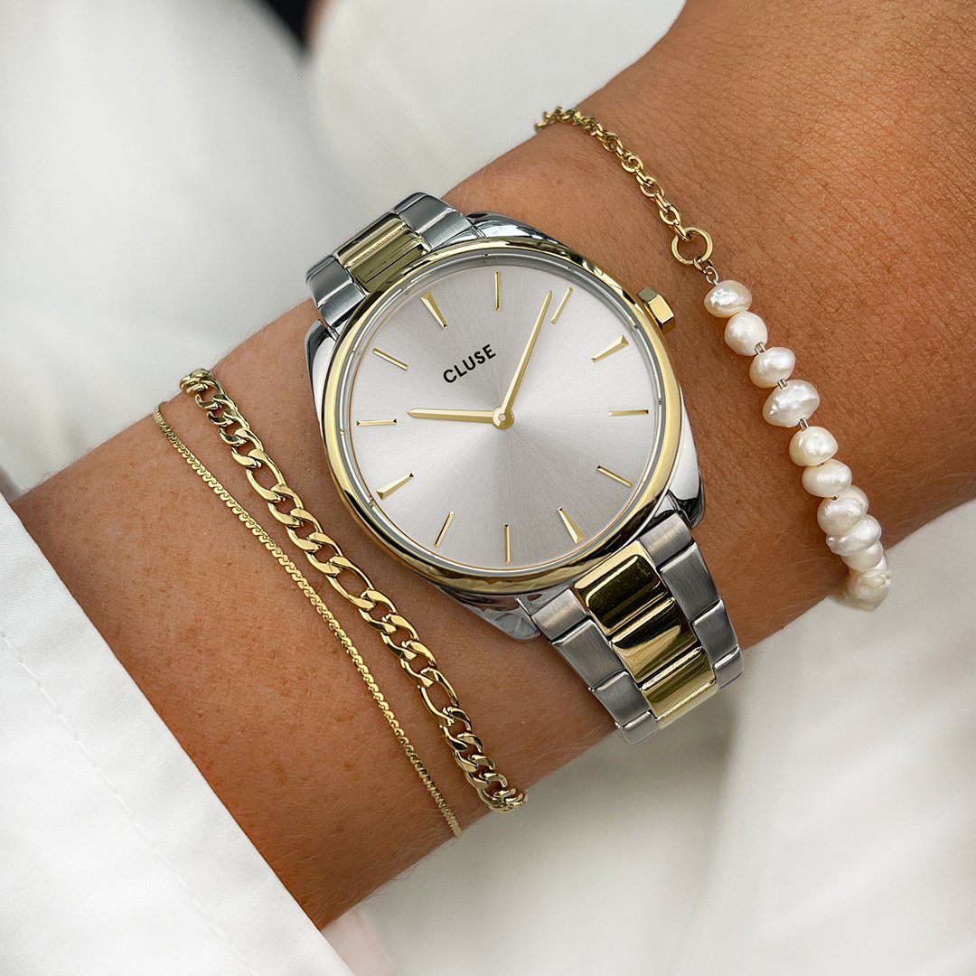 CLUSE Essentielle Figaro Chain Bracelet Set, Gold Colour CB13343 - Bracelet set on wrist