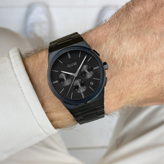 Vigoureux Chrono Steel, Full Black CW20802 - Watch on wrist